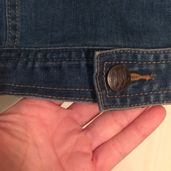 Wrangler, sleeveless, denim jacket - Picture 6 of 8